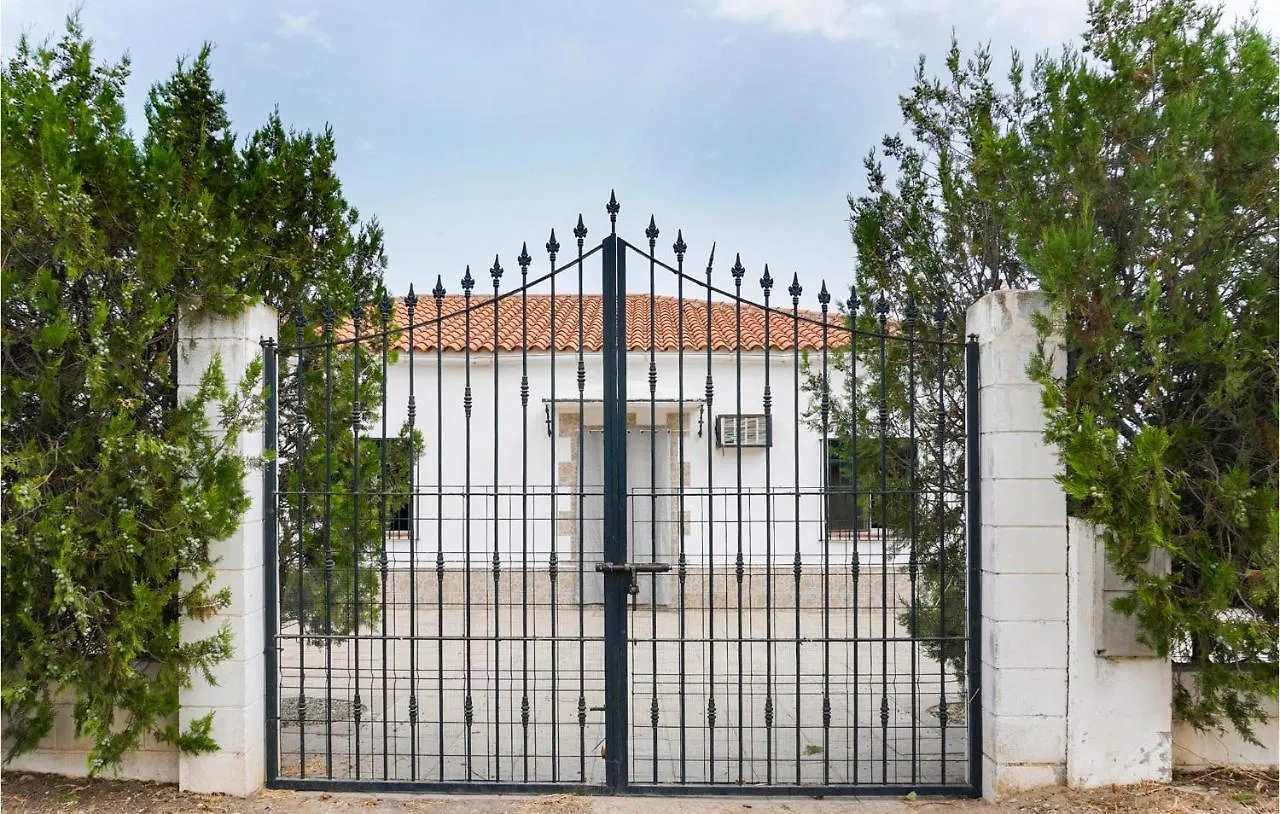 Lovely Home In Arahal Sevilla With Wifi Moron de la Frontera 0*,