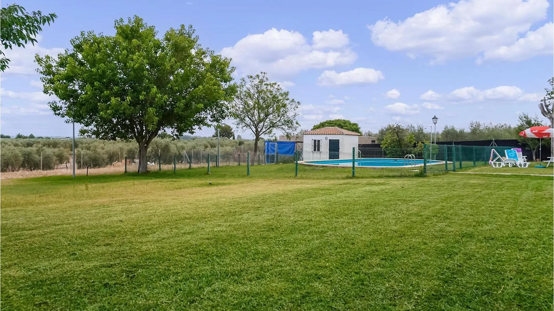 Lovely Home In Arahal Sevilla With Wifi Moron de la Frontera Spain