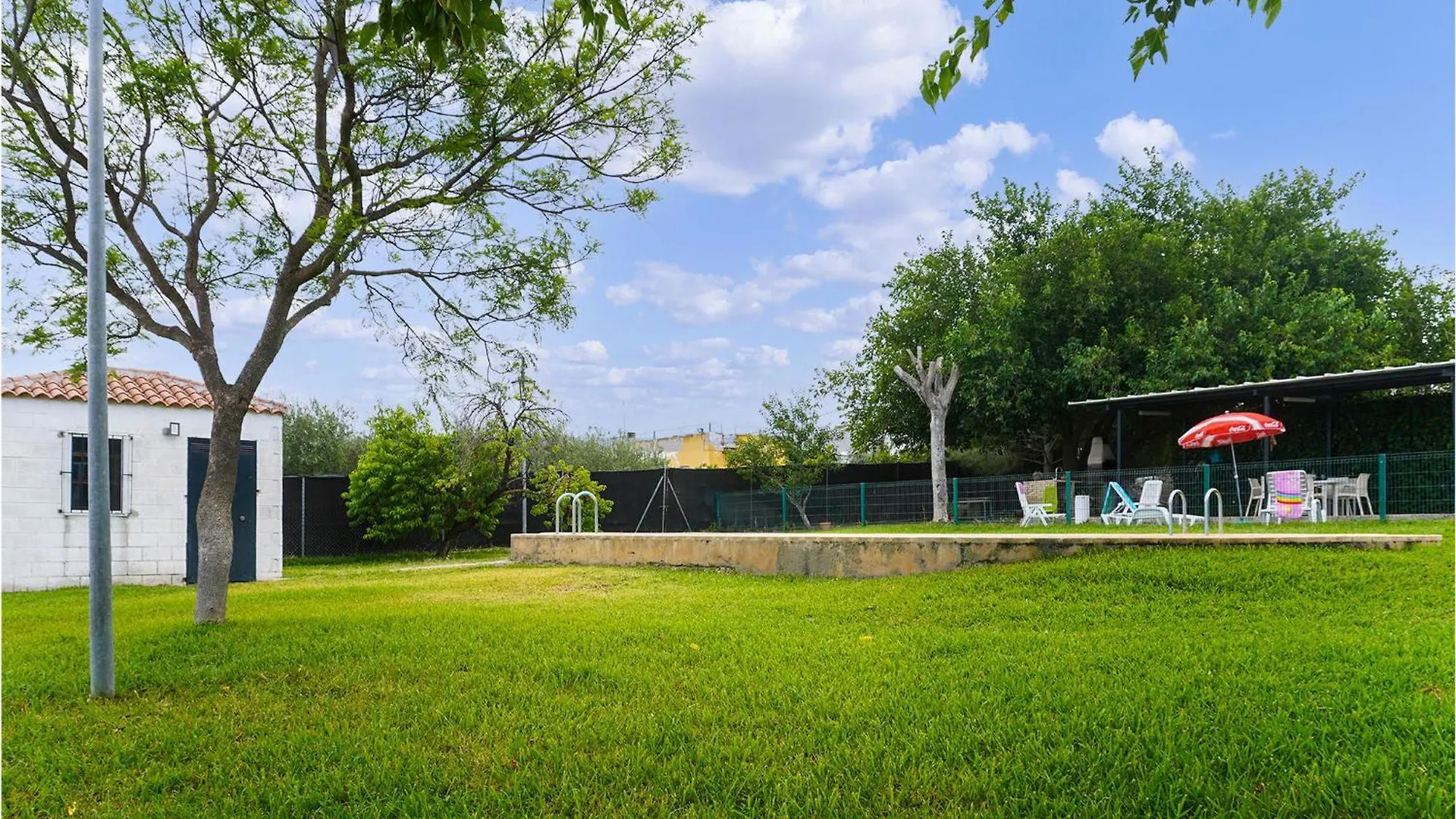 Lovely Home In Arahal Sevilla With Wifi Moron de la Frontera 0*,  Spain
